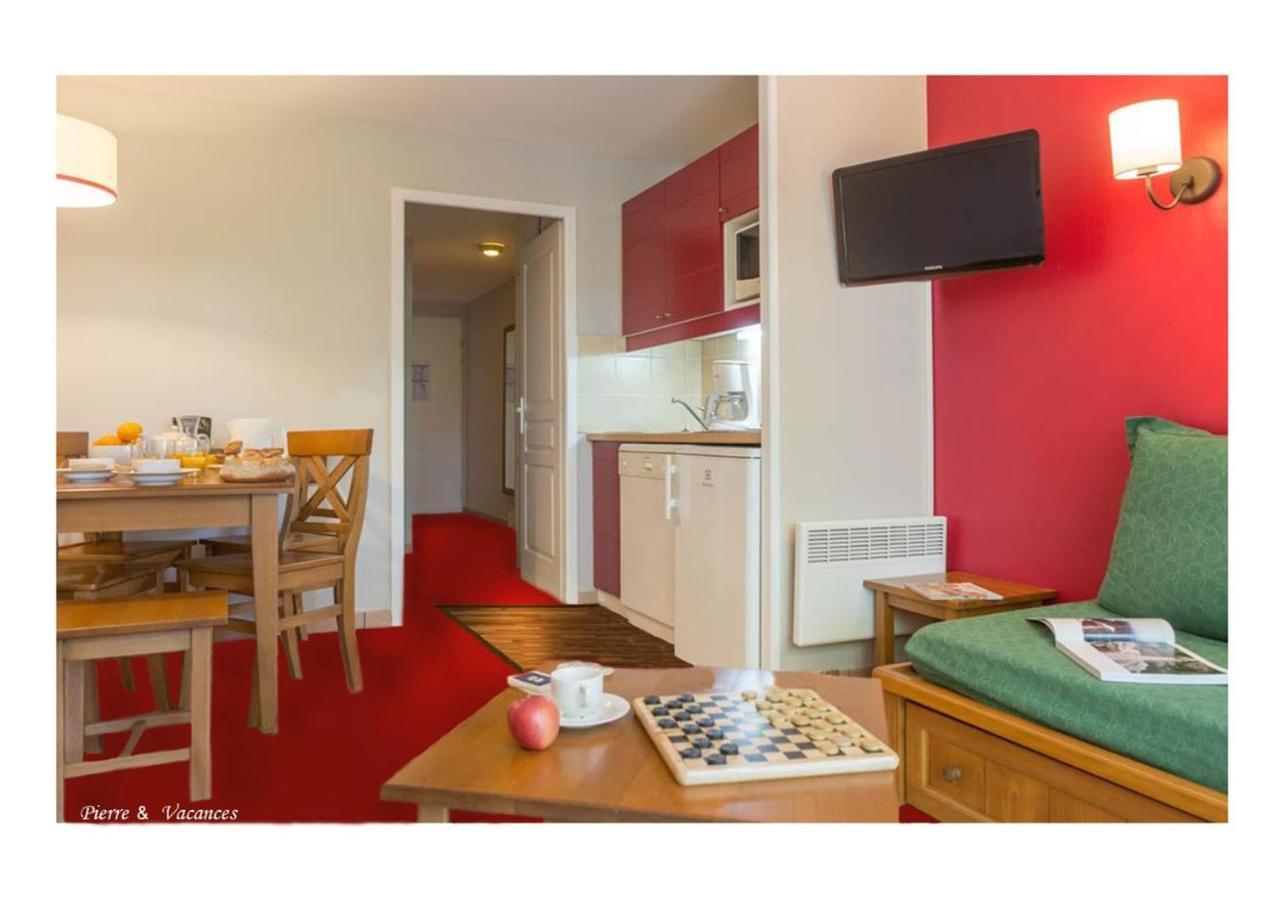 Charmant Appartement Avec Piscine. Monflanquin Kültér fotó